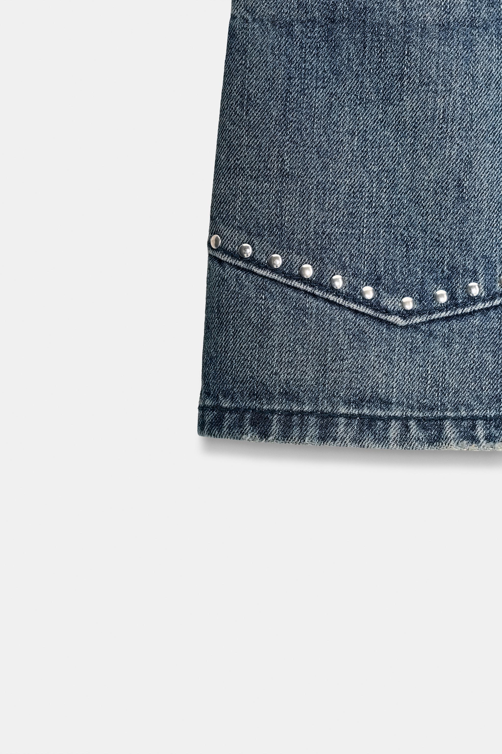 SHORT EN JEAN TRF À CLOUS